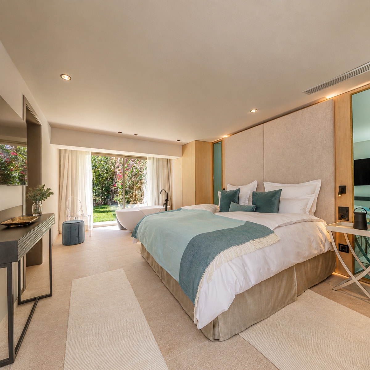 Residences_Villa_Suite_3_1200x1200px